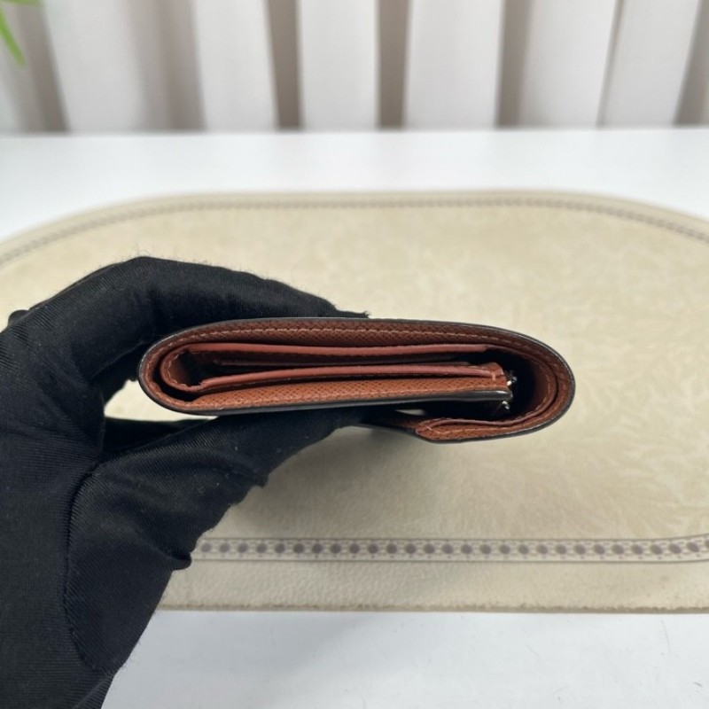 LV路易威登 老花短款三折疊豆豆錢包 經典老花配棕色內裡 內裡有隔層 可放現金-9