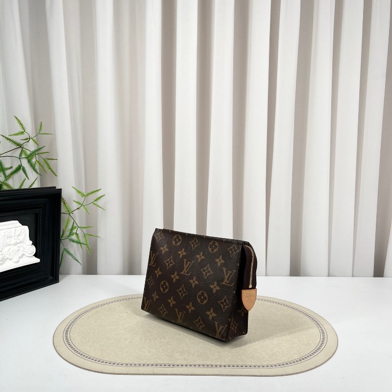 LV路易威登 老花洗漱包手拿包 經典老花 金色五金 拉鍊順滑 容量合適 日常通勤百搭實用-4