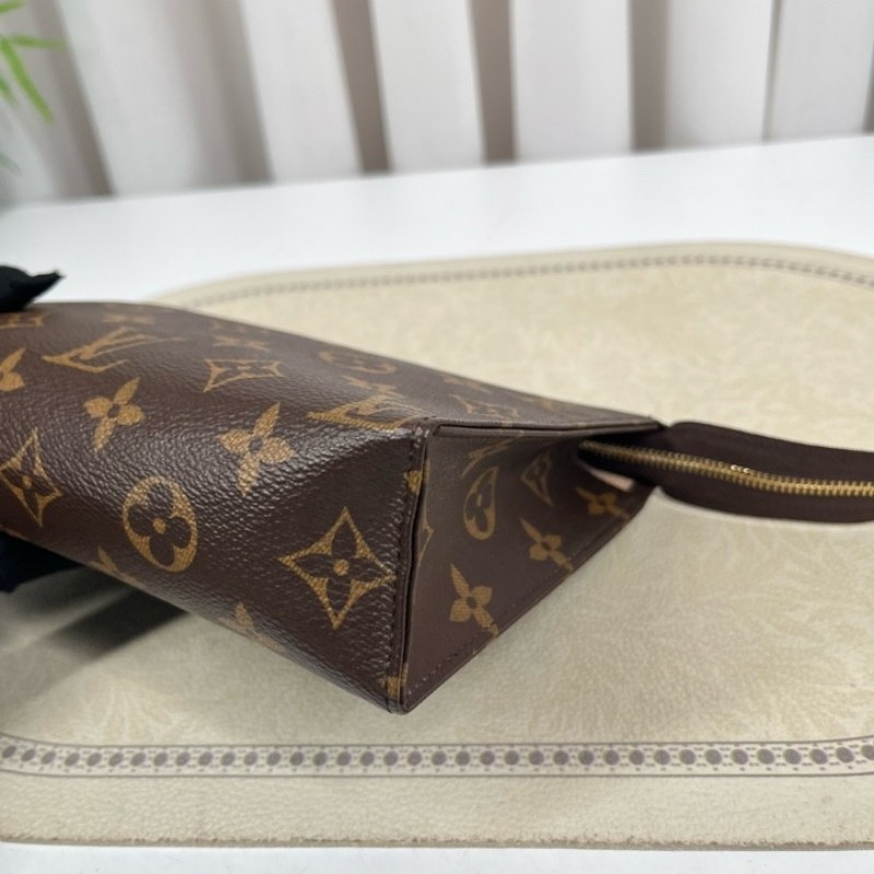 LV路易威登 老花洗漱包手拿包 經典老花 金色五金 拉鍊順滑 容量合適 日常通勤百搭實用-7