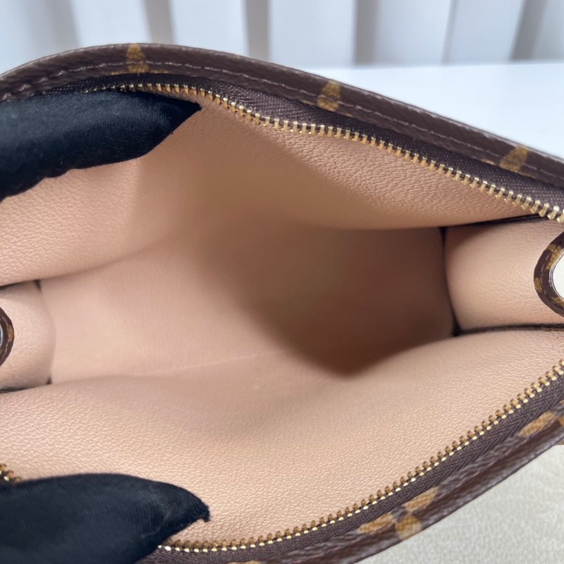 LV路易威登 老花洗漱包手拿包 經典老花 金色五金 拉鍊順滑 容量合適 日常通勤百搭實用-10