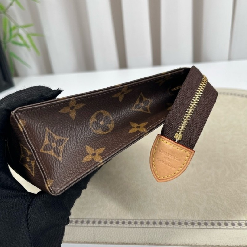 LV路易威登 老花洗漱包手拿包 經典老花 金色五金 拉鍊順滑 容量合適 日常通勤百搭實用-13
