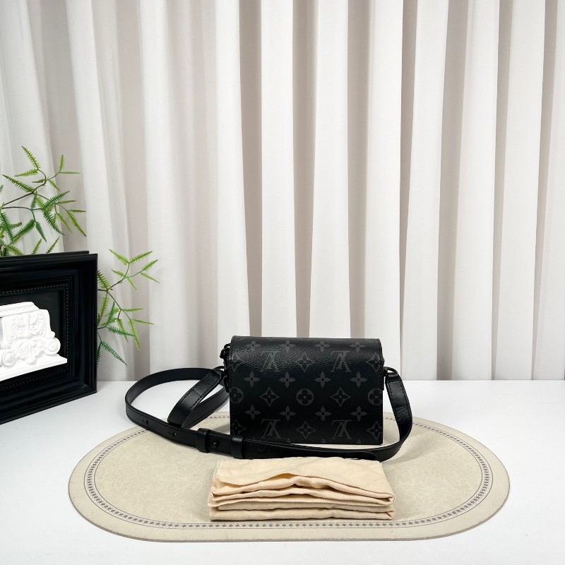 LV路易威登 芯片款 Steamer黑武士曲別針迴形針盒子包 經典老花 黑色 鏈條裝飾 單肩斜挎都可以-1