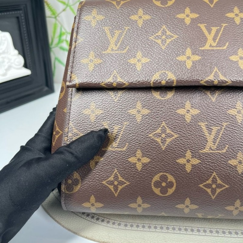 sh zym LV路易威登 Cluny克魯尼BB 老花手提包 經典老花圖案 配可拆卸寬肩帶 手提單肩都可以 容量實用 日常百搭-15