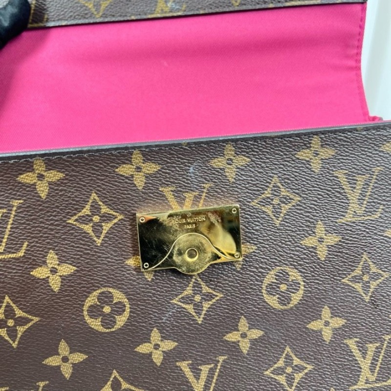 sh zym LV路易威登 Cluny克魯尼BB 老花手提包 經典老花圖案 配可拆卸寬肩帶 手提單肩都可以 容量實用 日常百搭-16