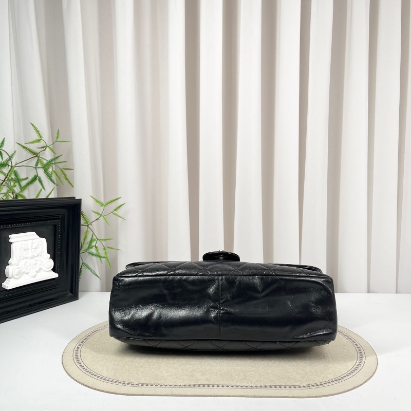 sh zym CHANEL香奈兒 20開 黑銀油蠟皮壓克力手柄衣架包 容量大 包型立挺 時尚亮眼 經典百搭-2