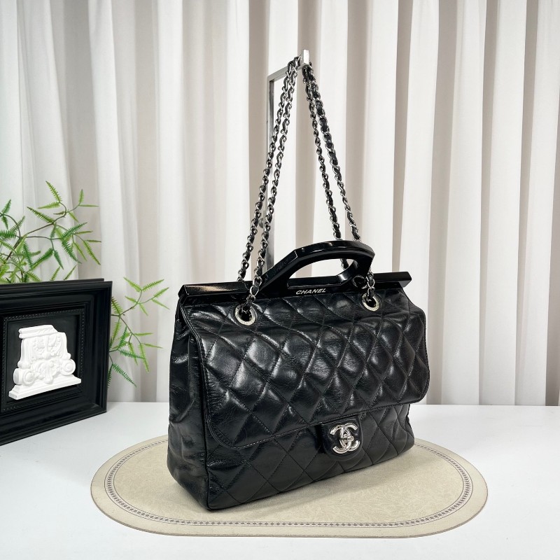 sh zym CHANEL香奈兒 20開 黑銀油蠟皮壓克力手柄衣架包 容量大 包型立挺 時尚亮眼 經典百搭-3