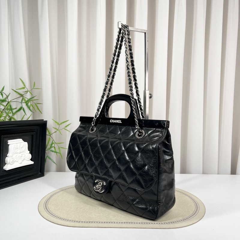 sh zym CHANEL香奈兒 20開 黑銀油蠟皮壓克力手柄衣架包 容量大 包型立挺 時尚亮眼 經典百搭-4