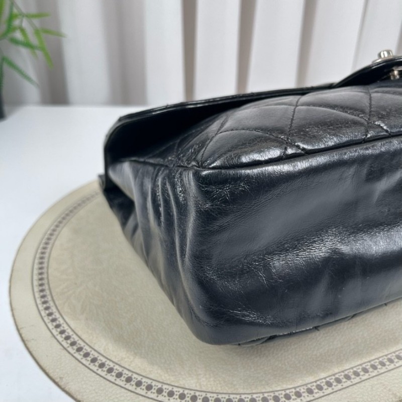 sh zym CHANEL香奈兒 20開 黑銀油蠟皮壓克力手柄衣架包 容量大 包型立挺 時尚亮眼 經典百搭-9