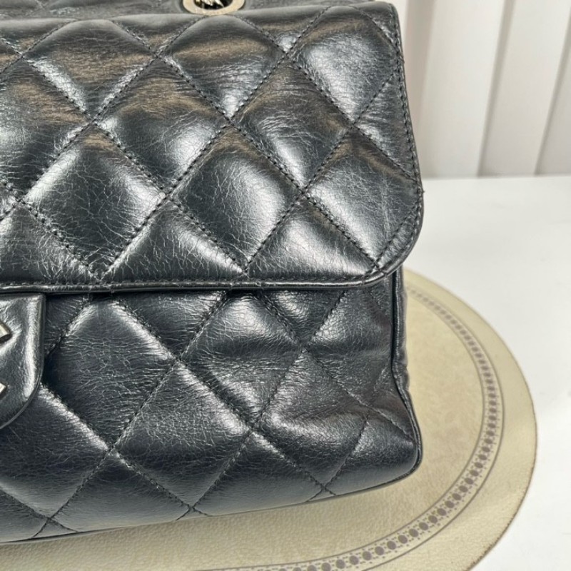 sh zym CHANEL香奈兒 20開 黑銀油蠟皮壓克力手柄衣架包 容量大 包型立挺 時尚亮眼 經典百搭-14