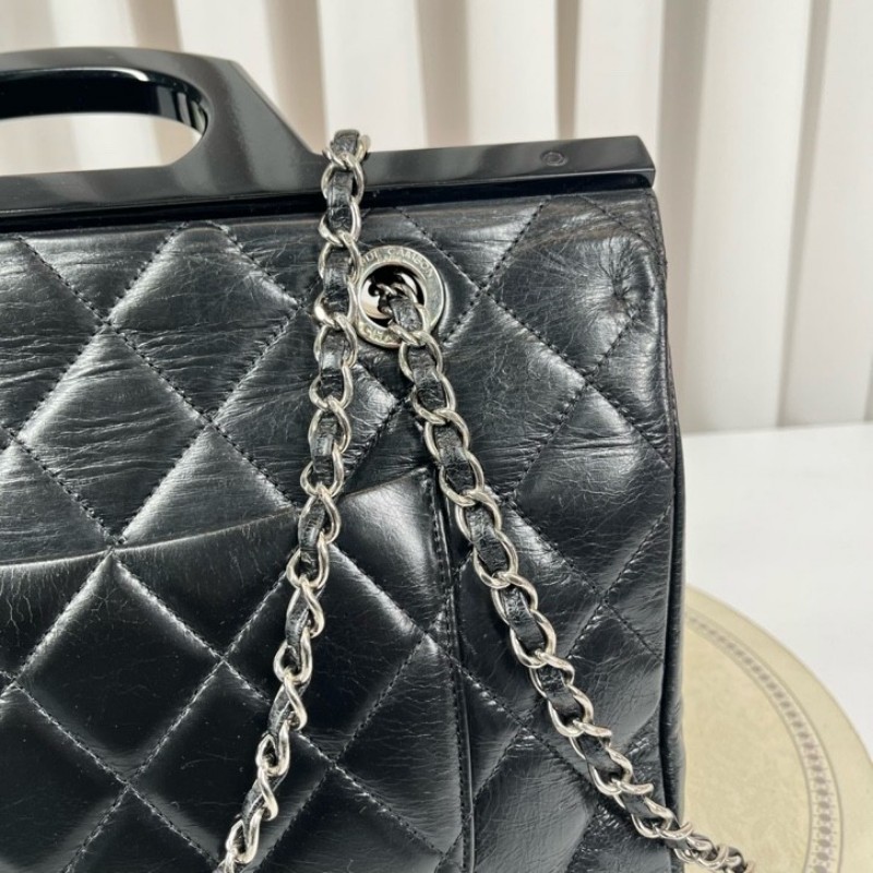 sh zym CHANEL香奈兒 20開 黑銀油蠟皮壓克力手柄衣架包 容量大 包型立挺 時尚亮眼 經典百搭-19