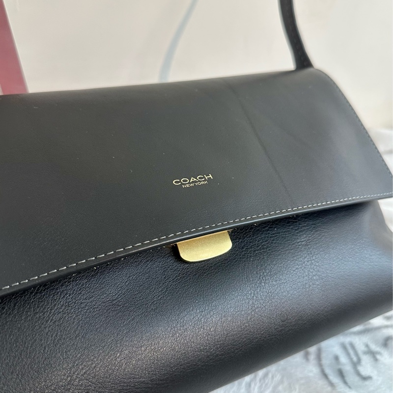 【全🆕】COACH Chelsea 30 單肩包 大號黑色-1