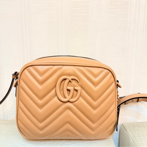 Gucci 24相機包 粉色