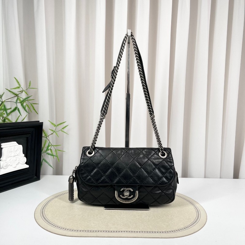 CHANEL香奈兒 18開 限定款愛丁堡系列 流蘇鏈條包 可單肩可斜挎 紅色內裡 復古有氣質 容量適中-5