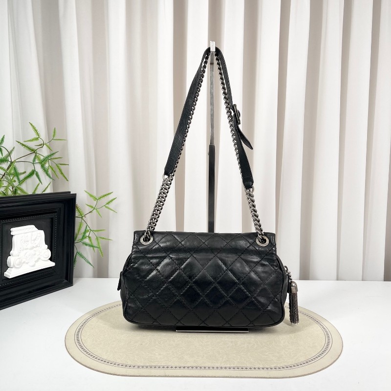 CHANEL香奈兒 18開 限定款愛丁堡系列 流蘇鏈條包 可單肩可斜挎 紅色內裡 復古有氣質 容量適中-6