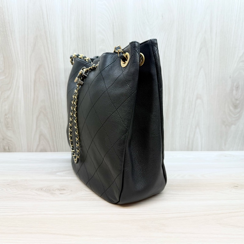 CHANEL🖤黑牛皮Bucket束口Hobo Bag AS0946-4