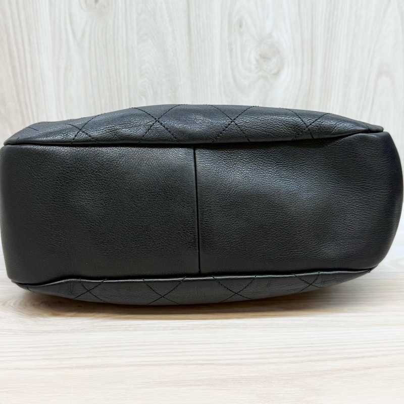 CHANEL🖤黑牛皮Bucket束口Hobo Bag AS0946-17