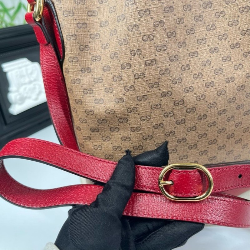 GUCCI古馳 哆啦A夢聯名水桶包單肩斜挎包 可愛百搭 牛年限定款 肩帶可調節 容量超級大-16