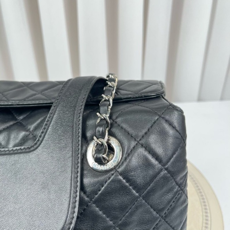 Chanel香奈兒 20開 菱格紋托特鏈條包 黑色羊皮菱格紋 搭配銀色鏈條 經典款式百搭 內裡空間大 多層隔層設計-20
