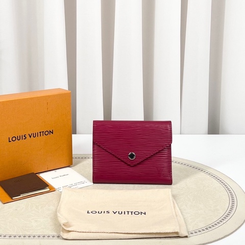 Louis Vuitton路易威登 水波紋短款三折疊豆豆錢包