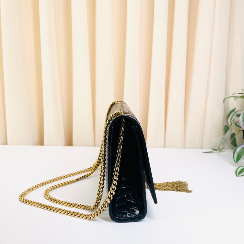 專櫃價2.6折!YSL聖羅蘭 Kate 鱷魚壓紋黑金流蘇 單肩斜挎鏈條包 流蘇的靈動性很強 上身超有氣質-2