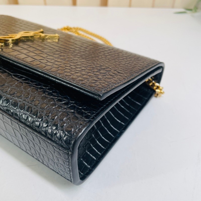 專櫃價2.6折!YSL聖羅蘭 Kate 鱷魚壓紋黑金流蘇 單肩斜挎鏈條包 流蘇的靈動性很強 上身超有氣質-12