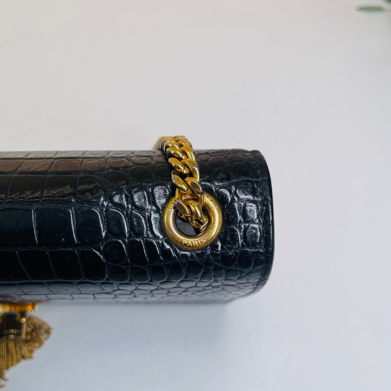 專櫃價2.6折!YSL聖羅蘭 Kate 鱷魚壓紋黑金流蘇 單肩斜挎鏈條包 流蘇的靈動性很強 上身超有氣質-24