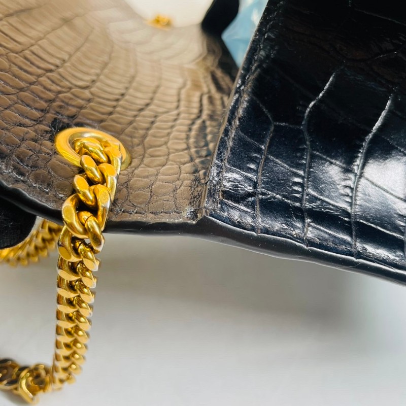 專櫃價2.6折!YSL聖羅蘭 Kate 鱷魚壓紋黑金流蘇 單肩斜挎鏈條包 流蘇的靈動性很強 上身超有氣質-28