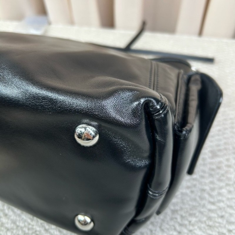 sz yff LV路易威登Carryall黑武士托特包 可手提單肩斜挎皮質柔軟 手感順滑 順滑拉鏈 做工精緻 容量夠用 日常通勤、逛街都很實用-8