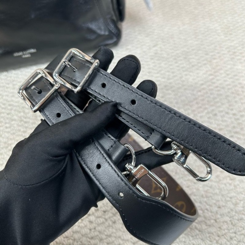 sz yff LV路易威登Carryall黑武士托特包 可手提單肩斜挎皮質柔軟 手感順滑 順滑拉鏈 做工精緻 容量夠用 日常通勤、逛街都很實用-12