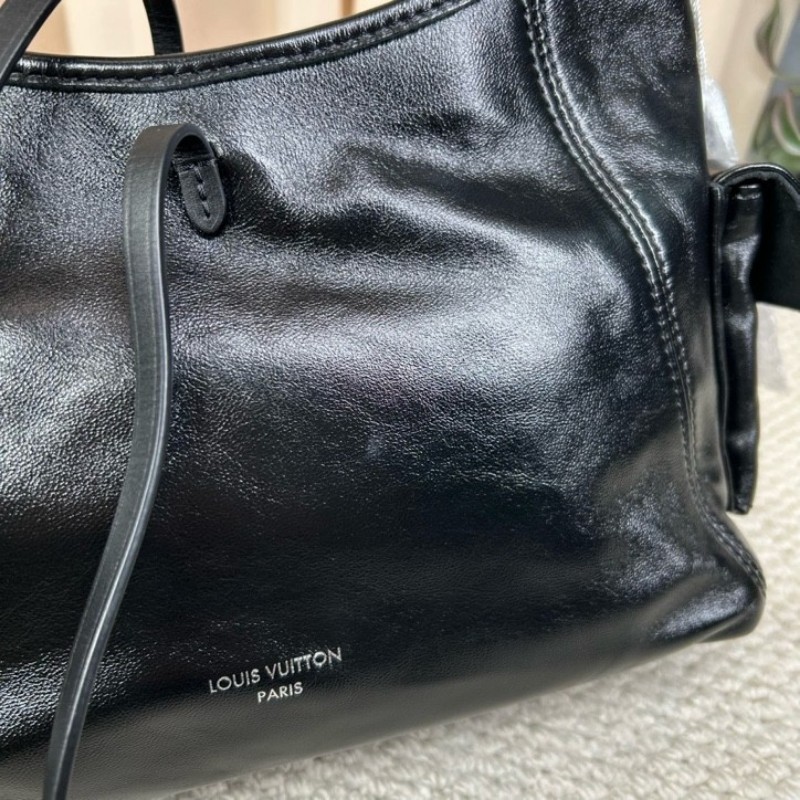 sz yff LV路易威登Carryall黑武士托特包 可手提單肩斜挎皮質柔軟 手感順滑 順滑拉鏈 做工精緻 容量夠用 日常通勤、逛街都很實用-16