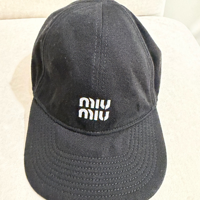 MIUMIU抽繩老帽 鴨舌帽 黑色 現貨正品 L碼-0