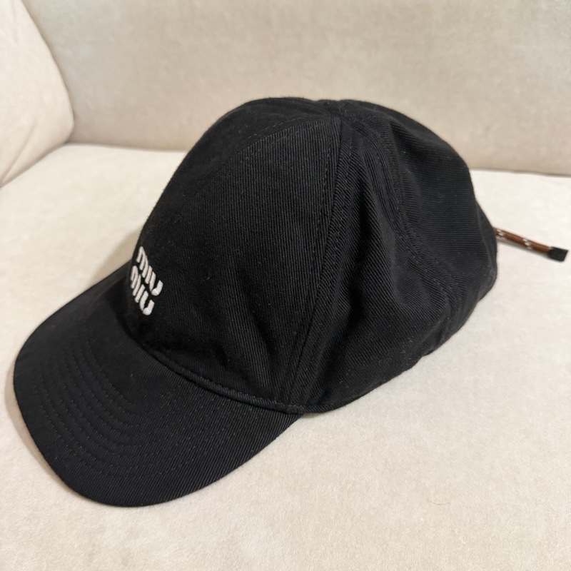 MIUMIU抽繩老帽 鴨舌帽 黑色 現貨正品 L碼-1