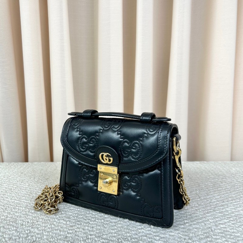 Gucci古馳黑金全皮郵差包 經典GG壓紋 金色鎖扣 鏈條肩帶 可單肩可斜挎可手提 容量實用 日常通勤百搭-3