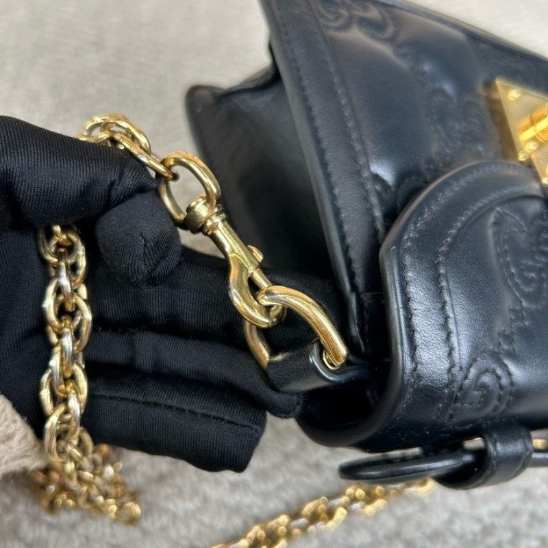 Gucci古馳黑金全皮郵差包 經典GG壓紋 金色鎖扣 鏈條肩帶 可單肩可斜挎可手提 容量實用 日常通勤百搭-17