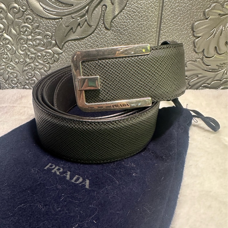 普拉達 Prada 經典的 Saffiano 荔枝紋(十字紋)皮革 灰色 男裝皮帶-0