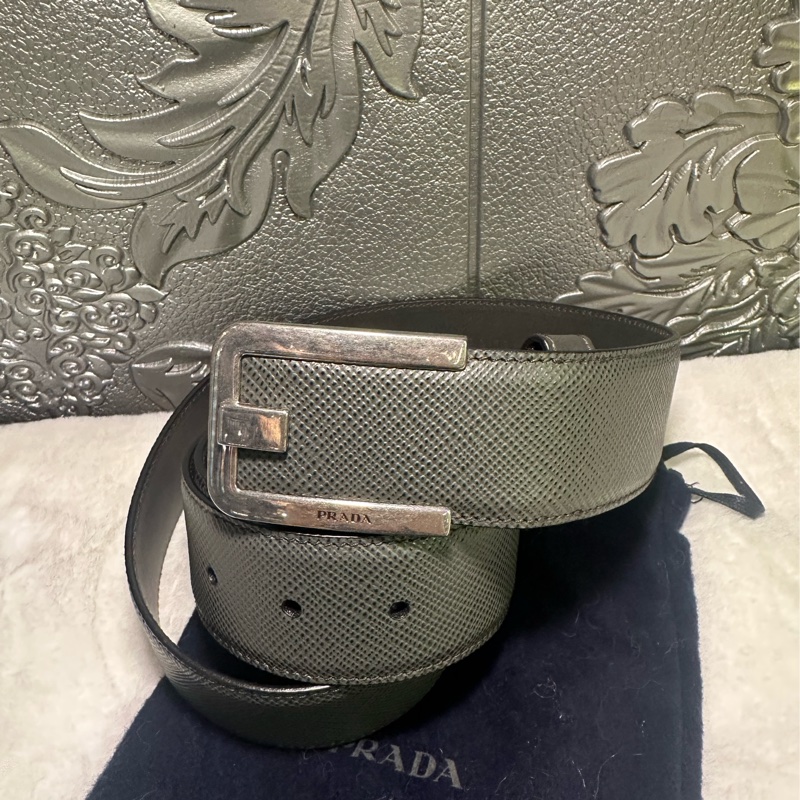 普拉達 Prada 經典的 Saffiano 荔枝紋(十字紋)皮革 灰色 男裝皮帶-5