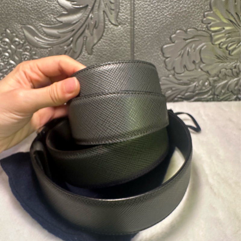 普拉達 Prada 經典的 Saffiano 荔枝紋(十字紋)皮革 灰色 男裝皮帶-8