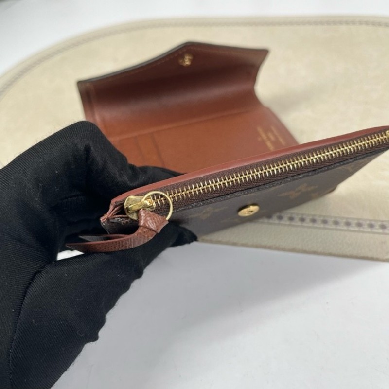 LV路易威登 老花短款三折疊豆豆錢包 經典老花配棕色內裡 內裡有隔層 可放現金-19