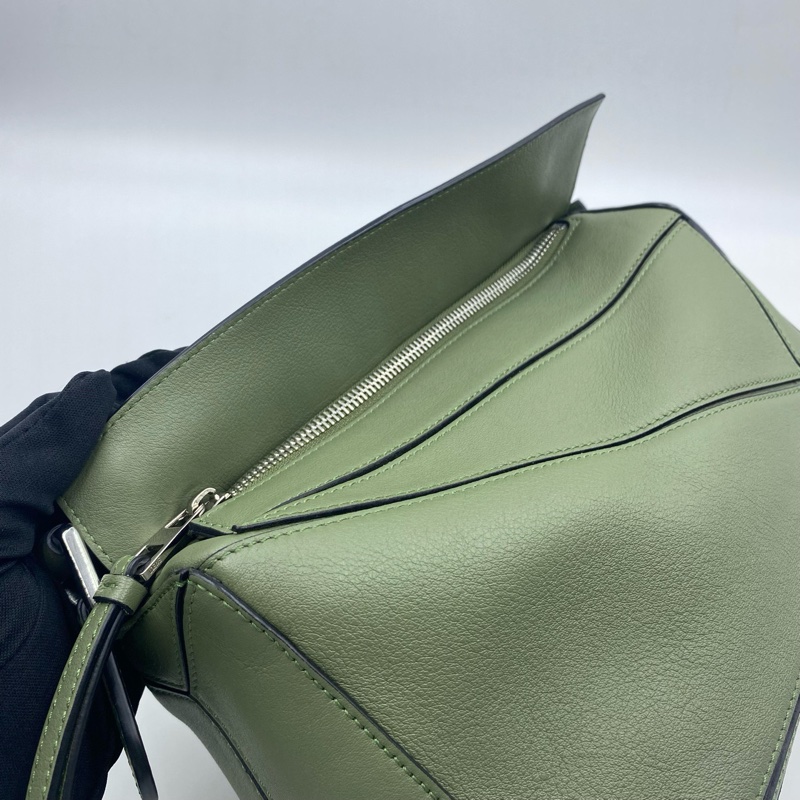 98新 羅意威/Loewe Puzzle 墨綠色小號 附件:塵袋-6