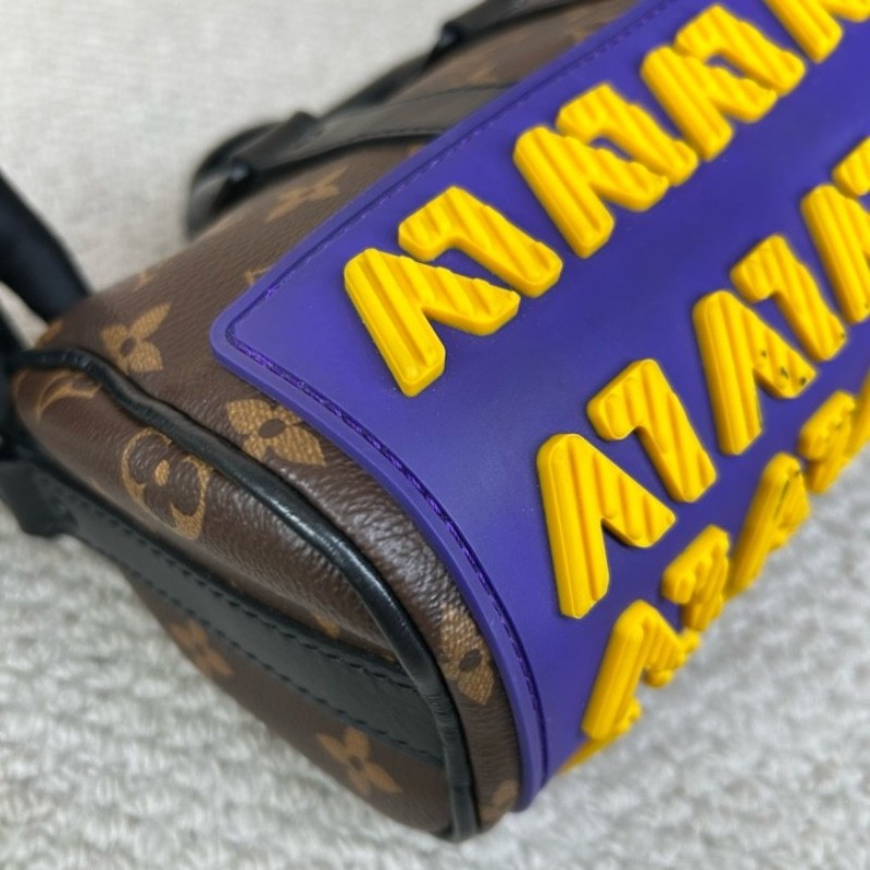 LV路易威登 Keepall XS Rubber秀款 經典Monogram帆布+橡膠LOGO拼接 藍黃撞色超吸睛 手提肩背都OK 日常通勤、休閒出行都很適合 趣味十足 辨識度超高-12
