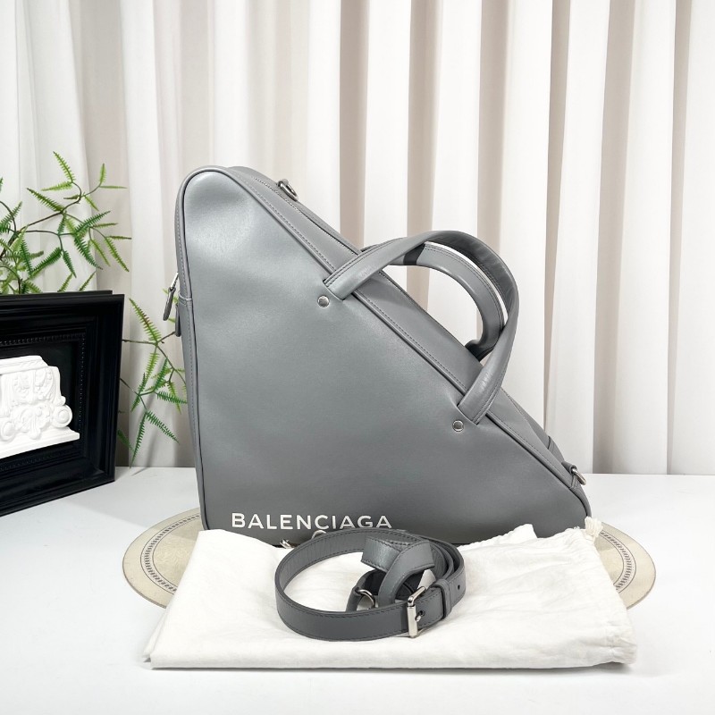 Balenciaga巴黎世家 灰色triangle三角包 手提單肩斜挎包 容量超級大 包型立挺 時尚潮流-0
