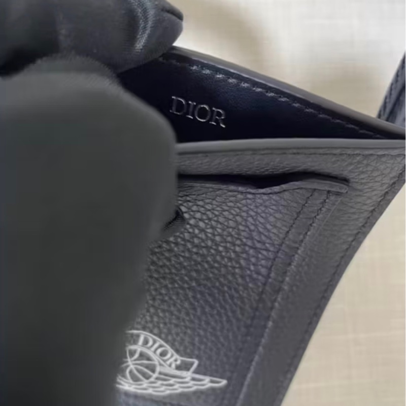 Dior x Air Jordan 限量聯名款 海軍藍 皮革識別證套 證件套 卡夾 名片夾 掛繩卡包-8