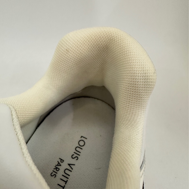 LV Neo Run Away 運動鞋-9