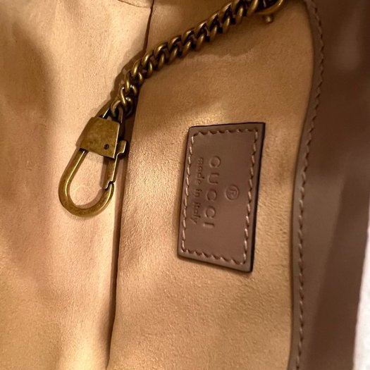 東區正精品㊣GUCCI Marmont Supermini 476433 全新迷你裸色V紋牛皮金鍊前釦式斜背包手拿包 RZ3697-4