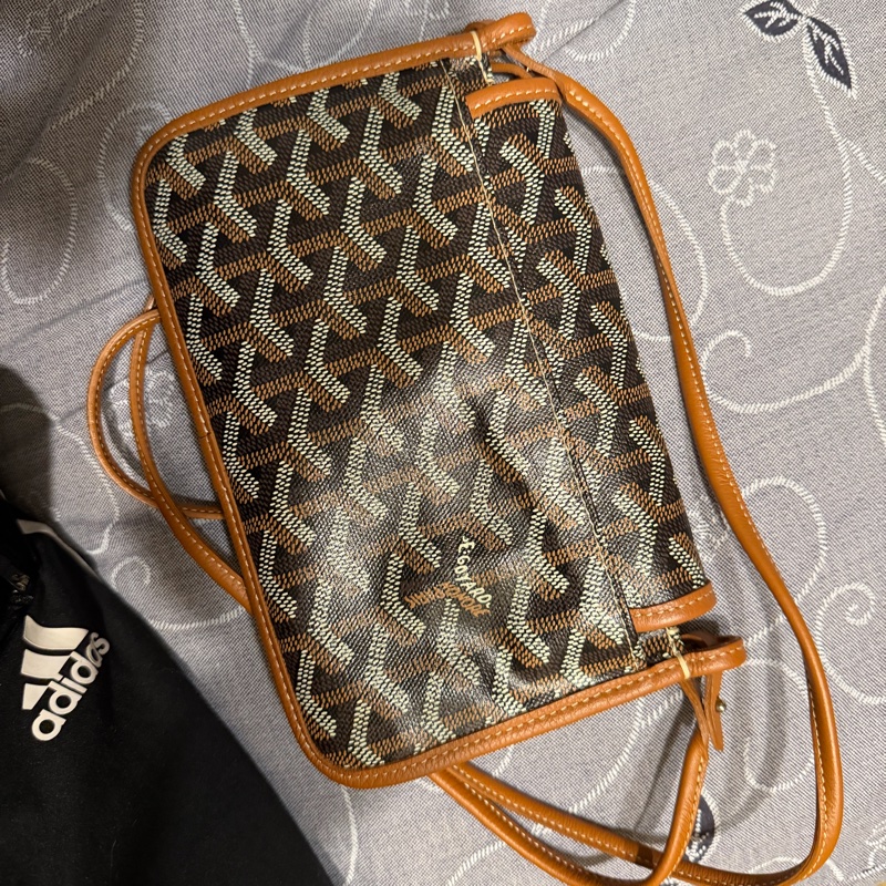 Goyard小斜背-1