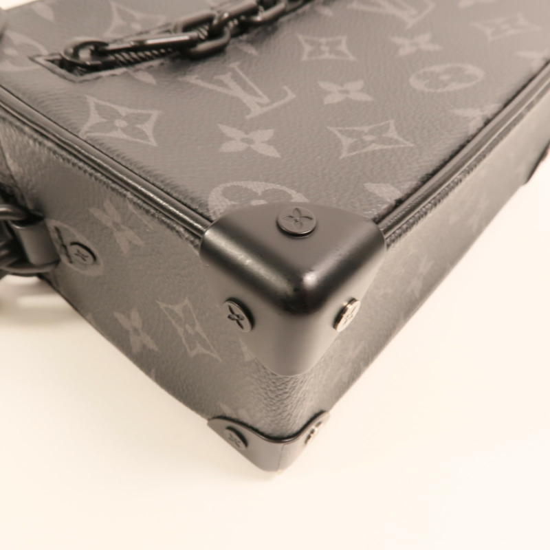 LOUIS VUITTON Monogram Eclipse Mini Soft Trunk肩背袋-8
