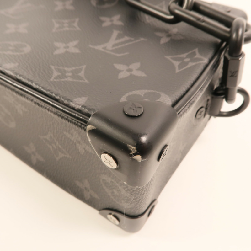 LOUIS VUITTON Monogram Eclipse Mini Soft Trunk肩背袋-9