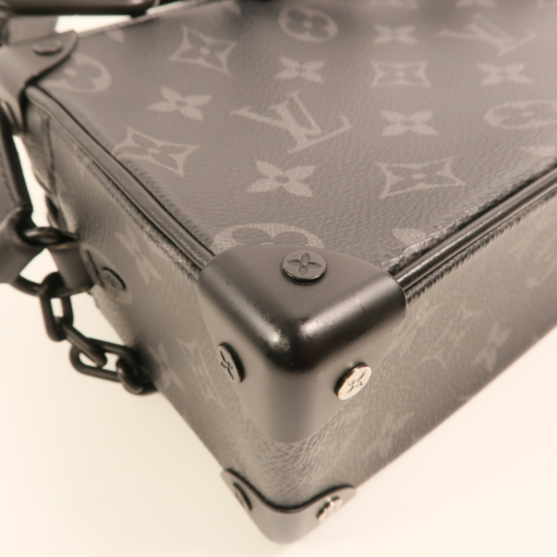 LOUIS VUITTON Monogram Eclipse Mini Soft Trunk肩背袋-10