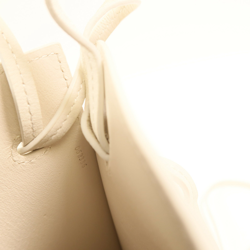 LOEWE 牛皮皮革Dice Pocket金扣肩背袋-6