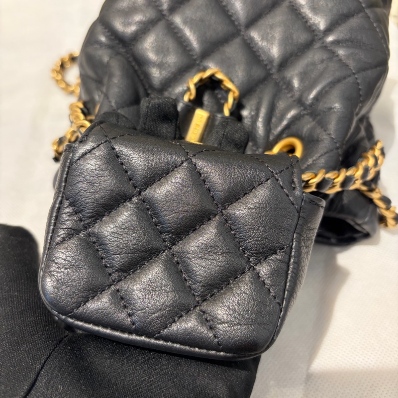 Chanel 菱格子母後背包-10